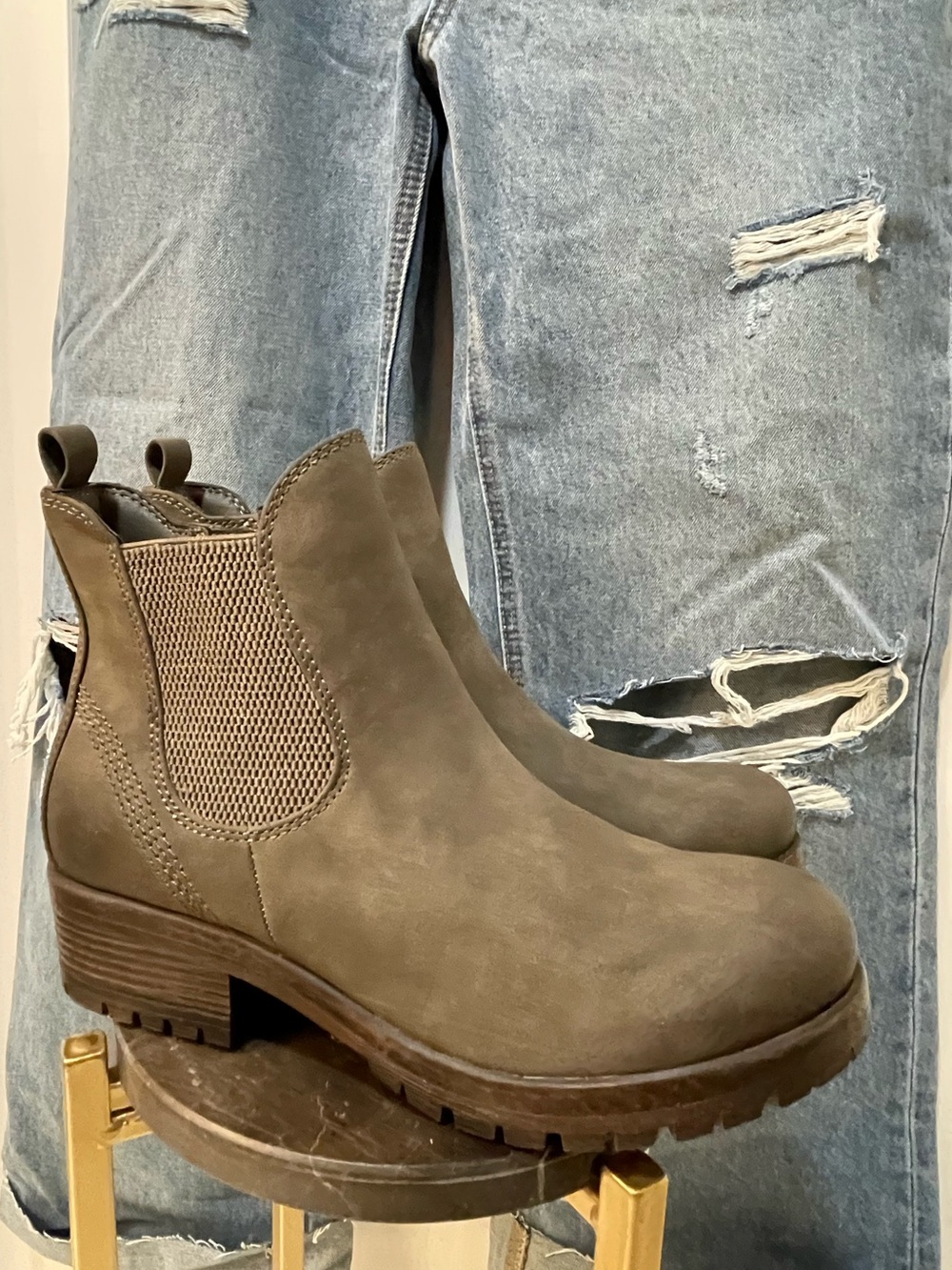 Crown Vintage Ankle Boots Blondey Chelsea Womens SZ 7.5 Khaki Green, NEW
